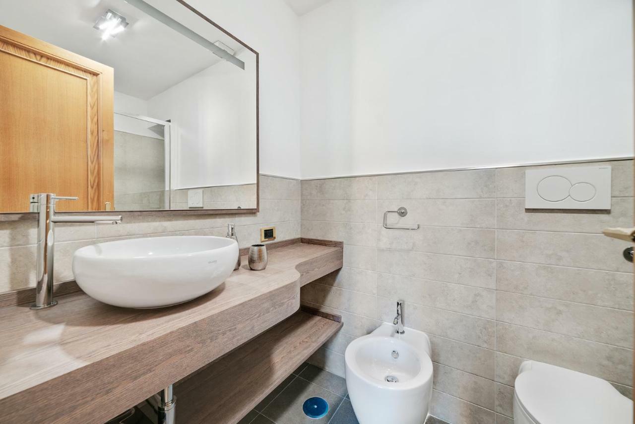 Peroni 8 Pax Brand New Apartment โรม ภายนอก รูปภาพ